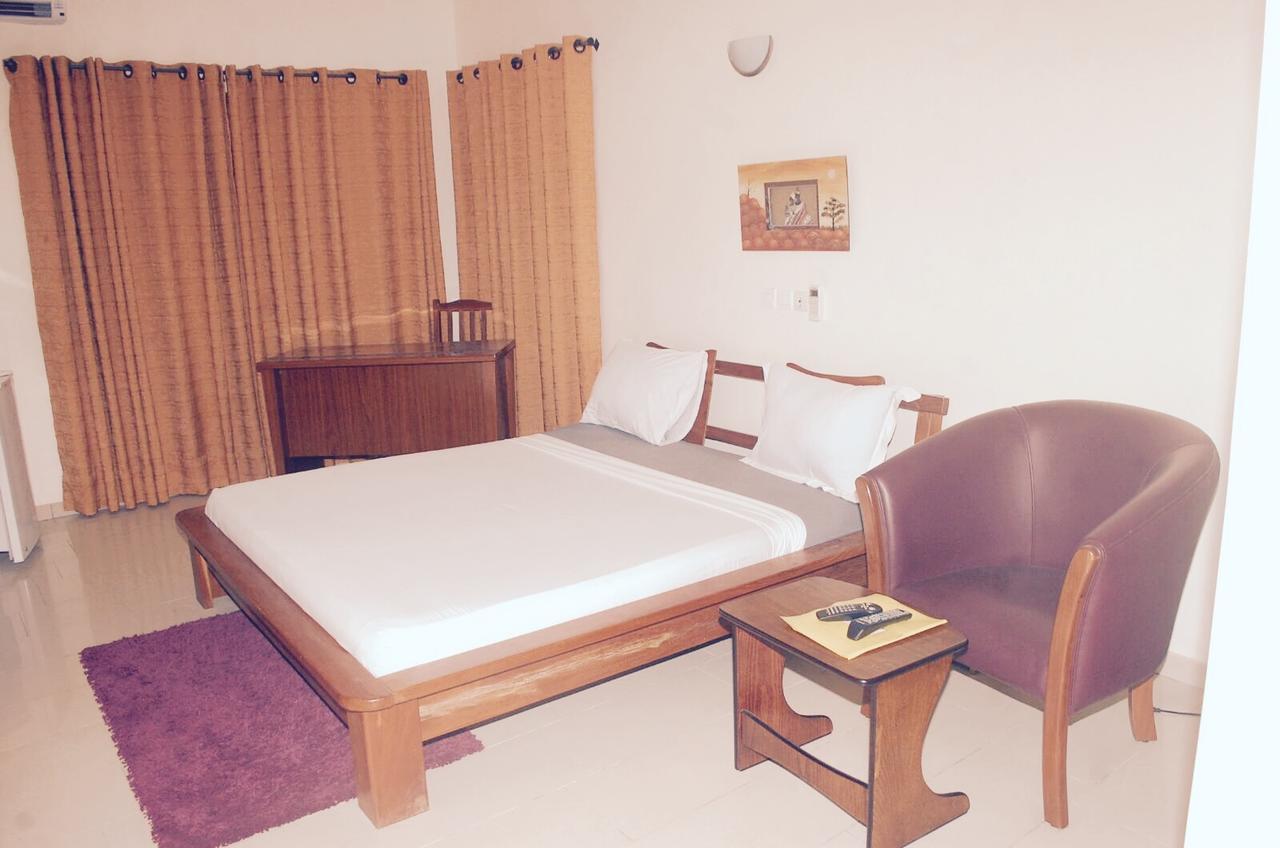 Hotels Residences Easy Котону Екстериор снимка